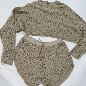 NEVER WORN Knit Beige Sweater Set